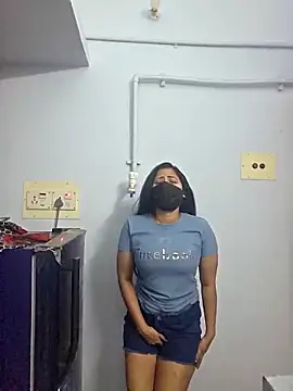 Snapshot of Hot_honey77 chatting on 09/28/25, 11:37 Hot honey77 online show from 09/28/25, 11:37