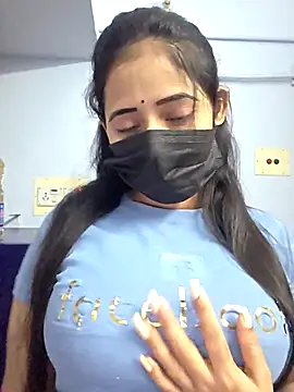 Snapshot of Hot_honey77 chatting on 10/01/25, 05:08 Hot honey77 online show from 10/01/25, 05:08