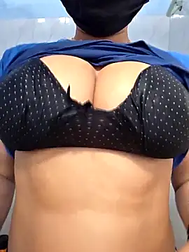 Snapshot of Hot_honey77 chatting on 10/09/25, 04:54 Hot honey77 online show from 10/09/25, 04:54