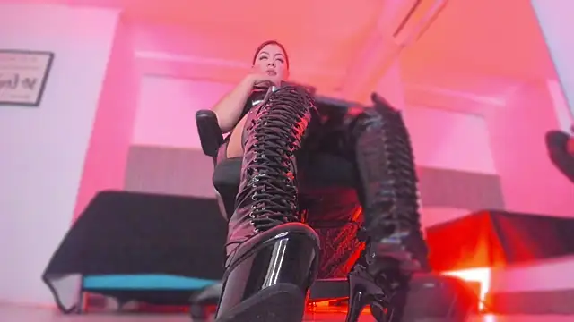 bonnieAn online show from 11/13/25, 09:19