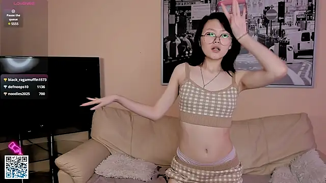 SilverAmos online show from 02/10/25, 01:24