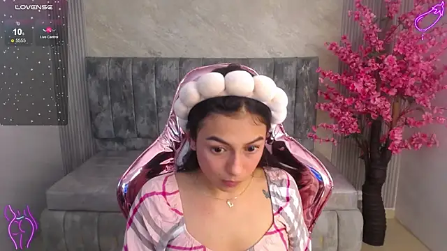 lilith petit sub online show from 09/09/25, 08:30