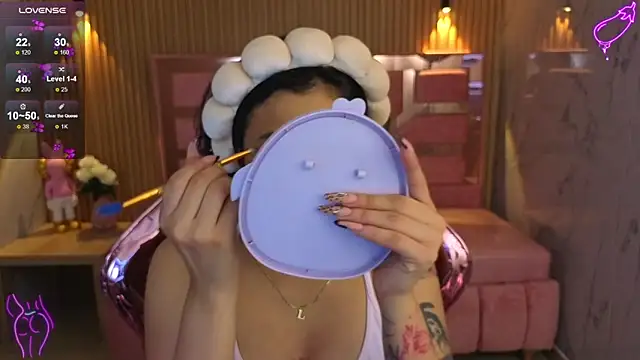 Snapshot of lilith_petit_sub chatting on 09/16/25, 03:40 lilith petit sub online show from 09/16/25, 03:40