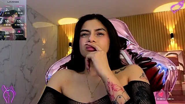 Snapshot of lilith_petit_sub chatting on 10/08/25, 08:45 lilith petit sub online show from 10/08/25, 08:45