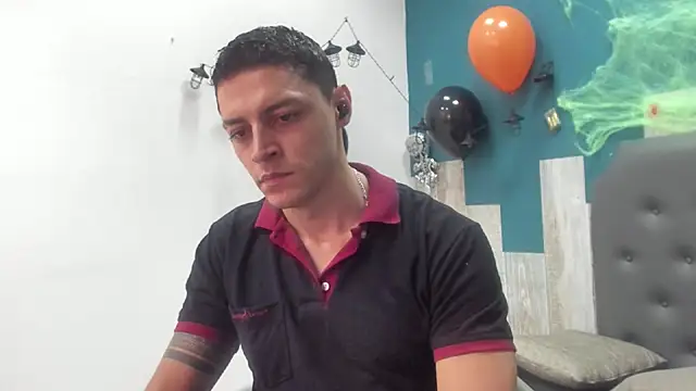 Snapshot of Frank_Millers chatting on 10/29/25, 08:43 Frank Millers online show from 10/29/25, 08:43