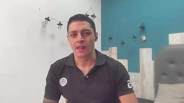 Snapshot of Frank_Millers chatting on 11/10/25, 07:46 Frank Millers online show from 11/10/25, 07:46