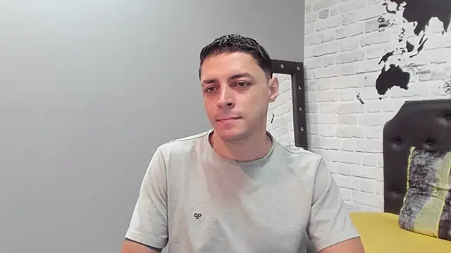 Snapshot of Frank_Millers chatting on 11/14/25, 07:56 Frank Millers online show from 11/14/25, 07:56