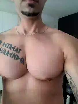 Snapshot of badbrown chatting on 01/25/25, 01:41 badbrown online show from 01/25/25, 01:41