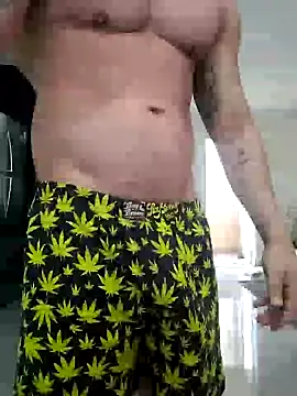 Snapshot of badbrown chatting on 01/30/25, 12:37 badbrown online show from 01/30/25, 12:37