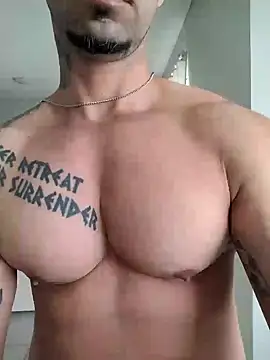 Snapshot of badbrown chatting on 02/04/25, 12:33 badbrown online show from 02/04/25, 12:33