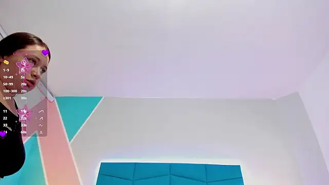 Luciana brown  online show from 02/03/25, 08:24