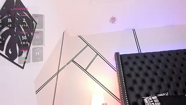 Luciana brown  online show from 03/05/25, 06:33