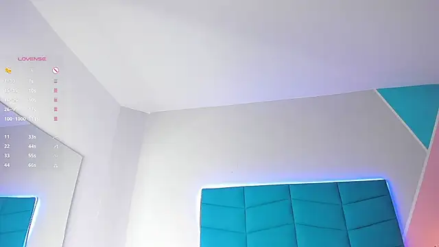 Luciana brown  online show from 03/13/25, 02:05