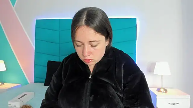 Luciana brown  online show from 03/21/25, 12:51