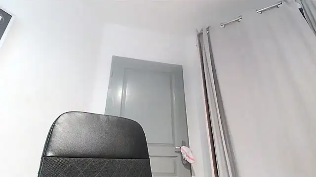 serena  vedette online show from 11/03/25, 11:22