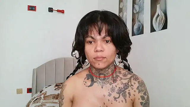 serena  vedette online show from 06/13/26, 08:56