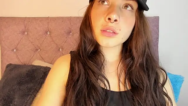 Snapshot of onix_bl4ck chatting on 01/23/25, 10:44 onix bl4ck online show from 01/23/25, 10:44