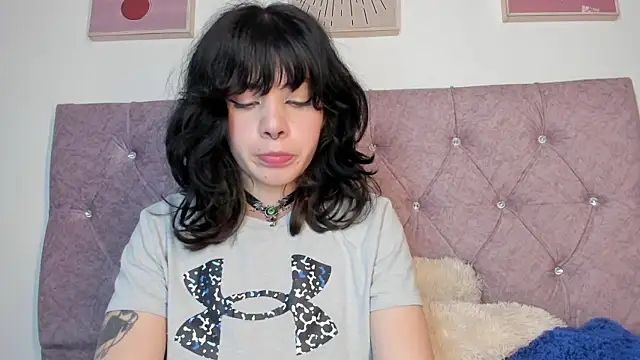 Snapshot of onix_bl4ck chatting on 03/15/25, 12:47 onix bl4ck online show from 03/15/25, 12:47