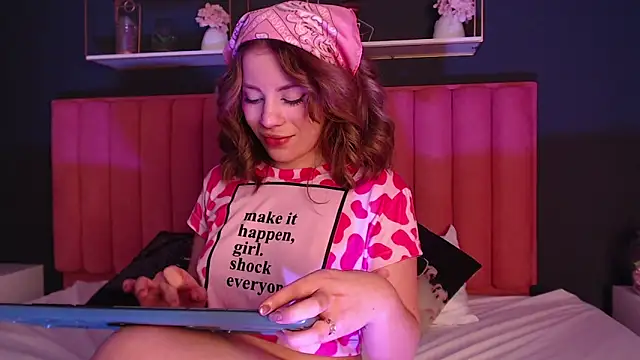 Sky Cyrus online show from 02/05/25, 08:25