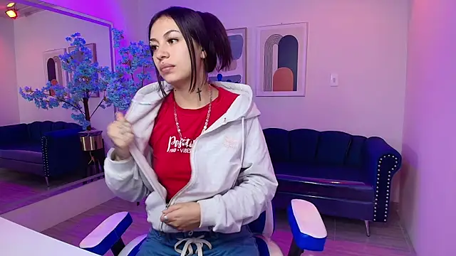 Charlotte ethan online show from 02/11/25, 03:29