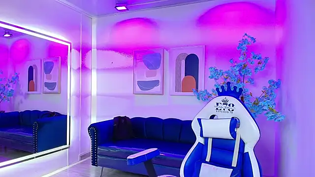 Charlotte ethan online show from 10/03/25, 03:25