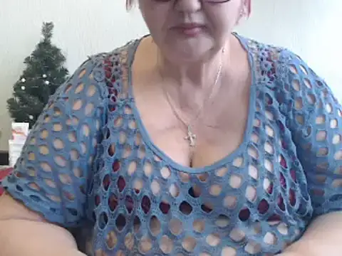 DeniseeRosea online show from 02/17/25, 12:05