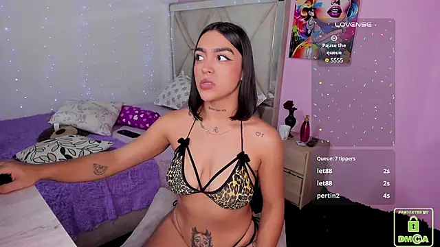 Sophiecarter20 online show from 03/04/25, 03:59
