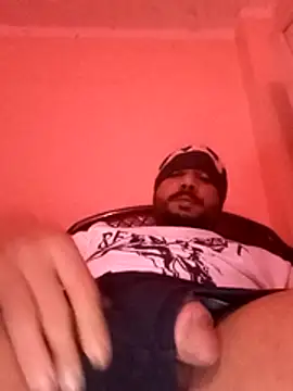 Snapshot of mebigdk chatting on 11/19/25, 09:15 mebigdk online show from 11/19/25, 09:15