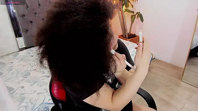 lilith mesa online show from 10/19/25, 03:40