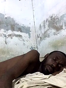 Snapshot of onewinnertee chatting on 11/12/25, 05:46 onewinnertee online show from 11/12/25, 05:46