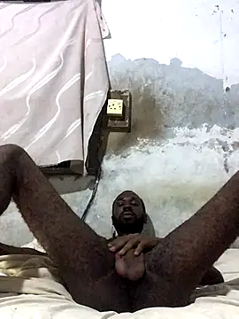 Snapshot of onewinnertee chatting on 11/23/25, 12:32 onewinnertee online show from 11/23/25, 12:32