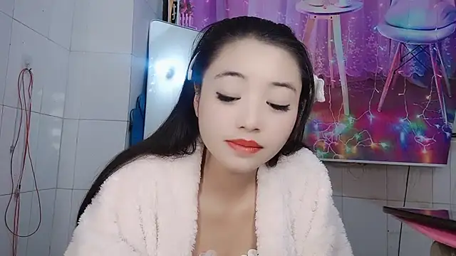 Snapshot of ManMan-520 chatting on 02/05/25, 05:52 ManMan-520 online show from 02/05/25, 05:52