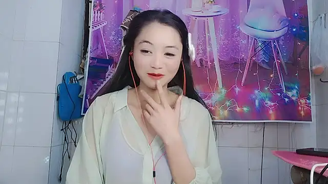 Snapshot of ManMan-520 chatting on 02/06/25, 06:56 ManMan-520 online show from 02/06/25, 06:56