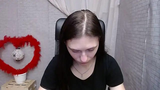 AmandaJi  online show from 02/13/25, 07:13