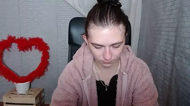 AmandaJi  online show from 10/01/25, 06:08