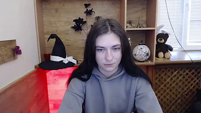 Snapshot of AmandaJi_ chatting on 11/11/25, 07:30 AmandaJi online show from 11/11/25, 07:30