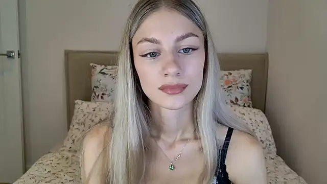 GabriellaOlsen online show from 10/06/25, 10:34
