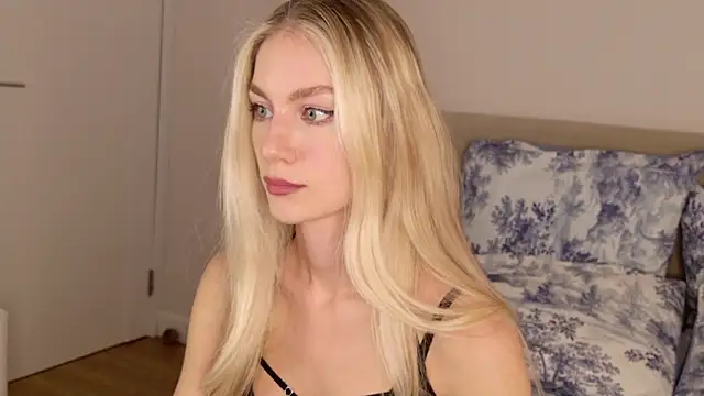 GabriellaOlsen online show from 12/21/25, 04:25