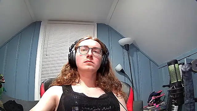 Snapshot of awe-manda chatting on 01/25/25, 01:32 awe-manda online show from 01/25/25, 01:32