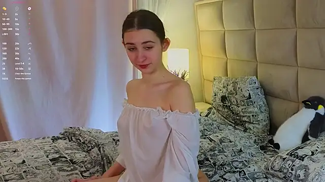 LynetHickory online show from 03/04/25, 03:26