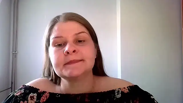 lovexCaroline online show from 03/10/25, 10:48
