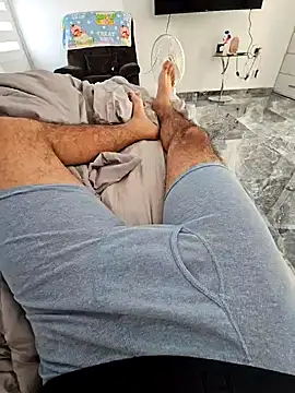 Snapshot of j0nathan00 chatting on 01/29/25, 12:02 j0nathan00 online show from 01/29/25, 12:02