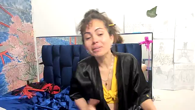 Snapshot of ShairaMarss chatting on 09/27/25, 02:27 ShairaMarss online show from 09/27/25, 02:27