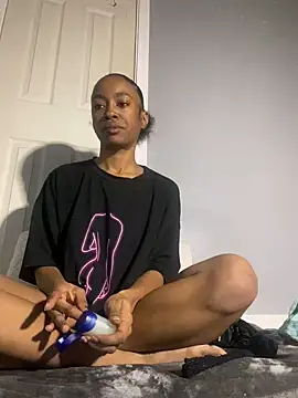 Meerawantsyou online show from 02/20/25, 02:40