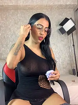 Snapshot of genesissara chatting on 09/13/25, 11:59 genesissara online show from 09/13/25, 11:59