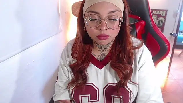 natyk m online show from 09/26/25, 02:32