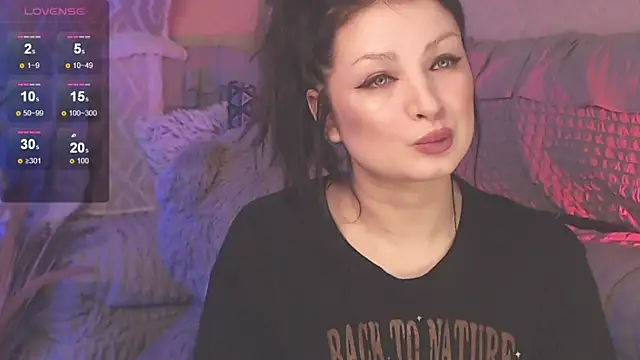 BritneyBarker online show from 12/30/24, 05:26