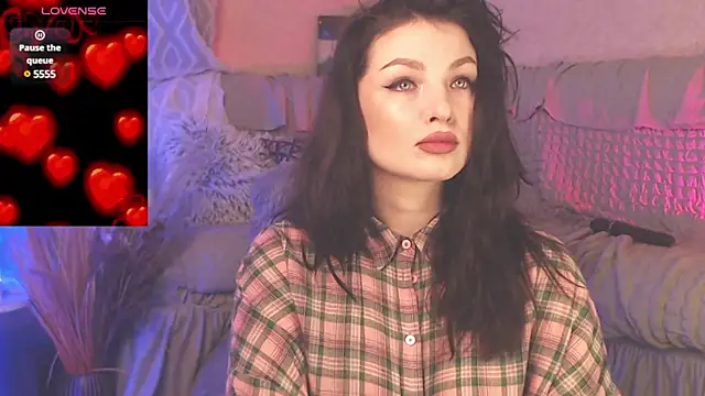 BritneyBarker online show from 12/31/24, 02:40