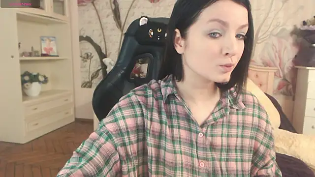 Snapshot of BritneyBarker chatting on 02/26/26, 05:06 BritneyBarker online show from 02/26/26, 05:06