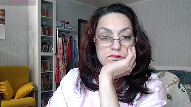 Snapshot of Soffya_Soy chatting on 05/13/26, 08:49 Soffya Soy online show from 05/13/26, 08:49